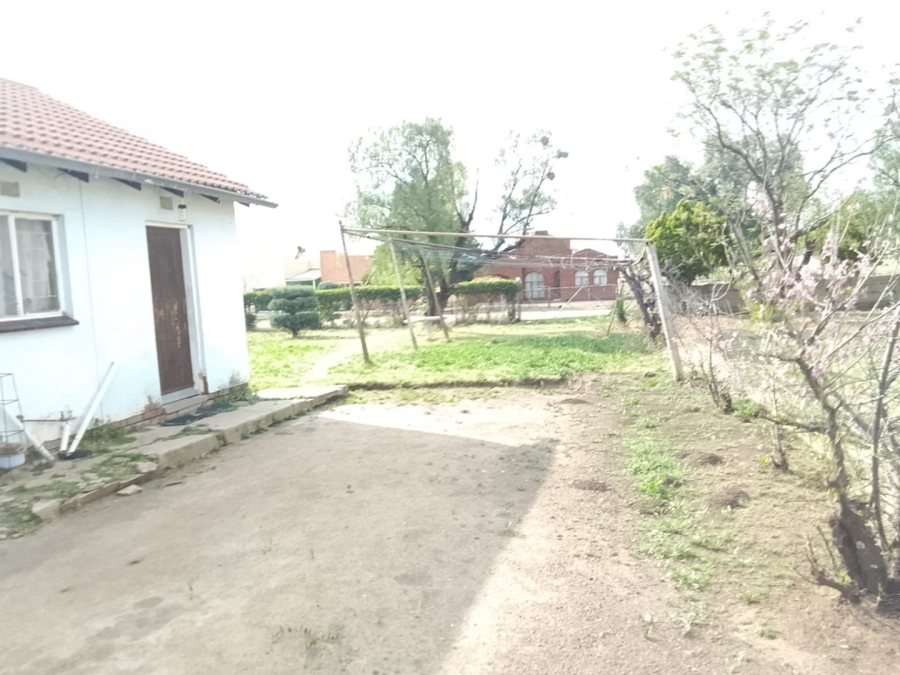 2 Bedroom Property for Sale in Botshabelo Free State
